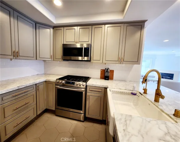 1920 Malcolm Avenue 401, Los Angeles, California 90025