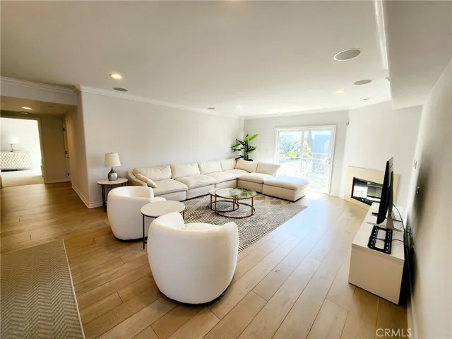 1920 Malcolm Avenue 401, Los Angeles, California 90025