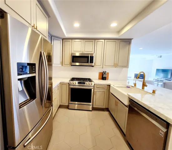1920 Malcolm Avenue 401, Los Angeles, California 90025