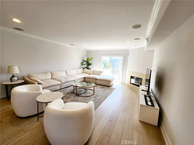 1920 Malcolm Avenue 401, Los Angeles, California 90025