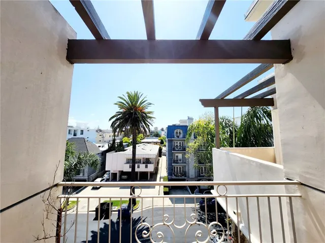 1920 Malcolm Avenue 401, Los Angeles, California 90025