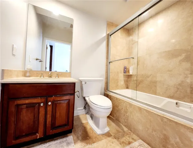 secondary bathroom