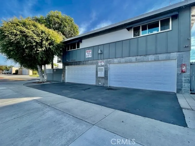 7732 Cypress B, Huntington Beach, California 92647