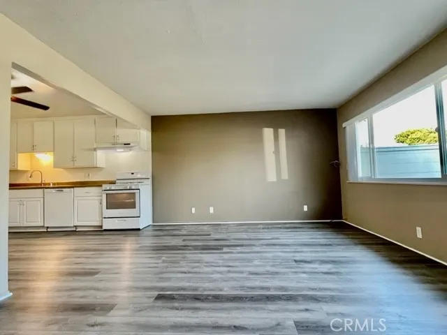 7732 Cypress B, Huntington Beach, California 92647