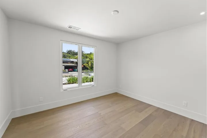 3080 Lloyd Street, San Diego, California 92117
