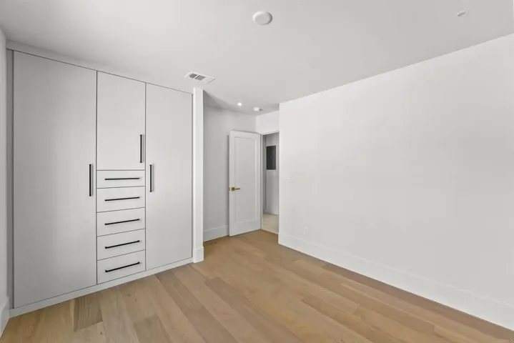 3080 Lloyd Street, San Diego, California 92117