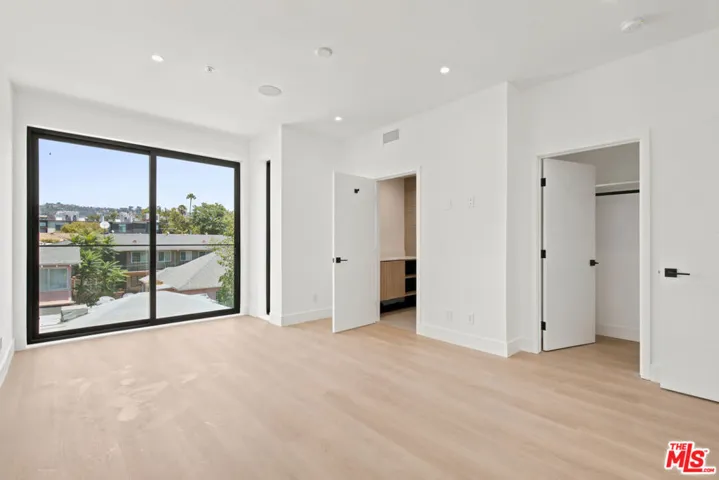 1159 N Formosa Avenue 4, West Hollywood, California 90046