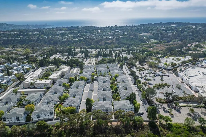 8619 Via Mallorca A, La Jolla, California 92037