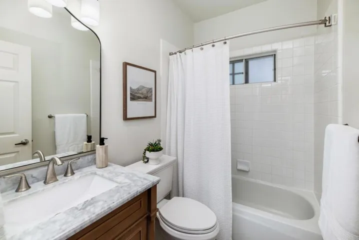 8619 Via Mallorca A, La Jolla, California 92037