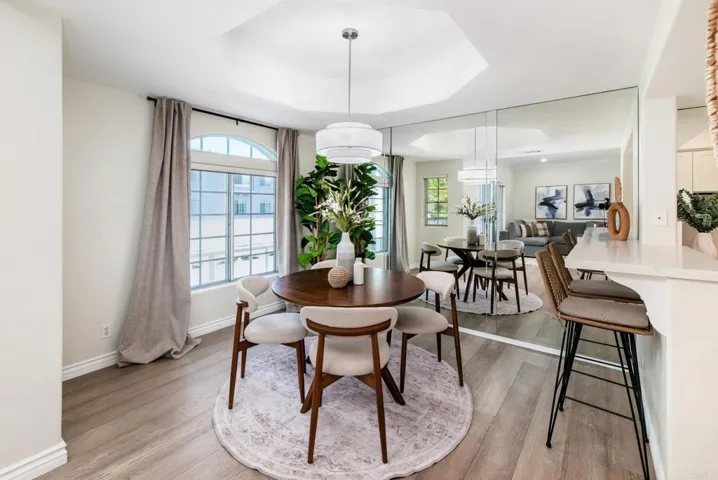 8619 Via Mallorca A, La Jolla, California 92037