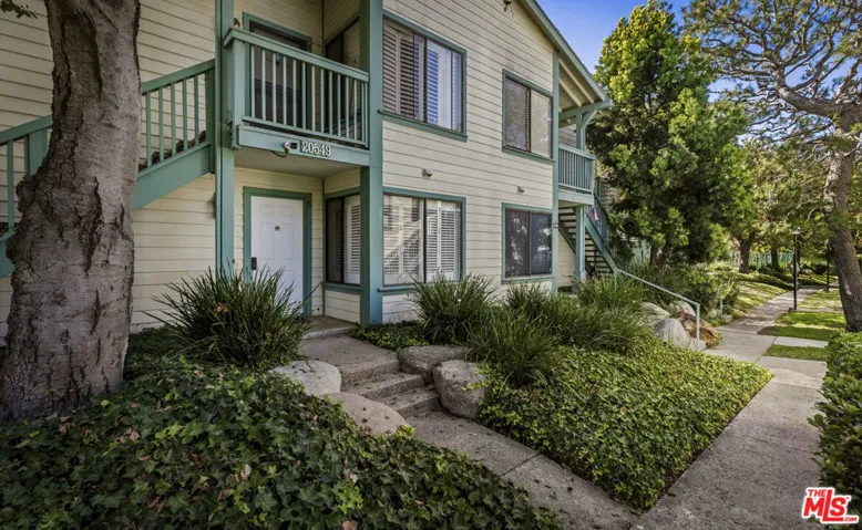 20549 S Vermont Avenue 5, Torrance, California 90502