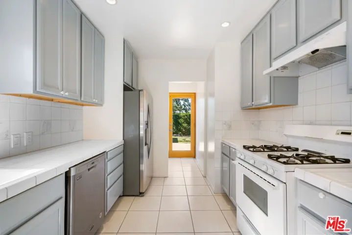 2631 Thurman Avenue, Los Angeles, California 90016