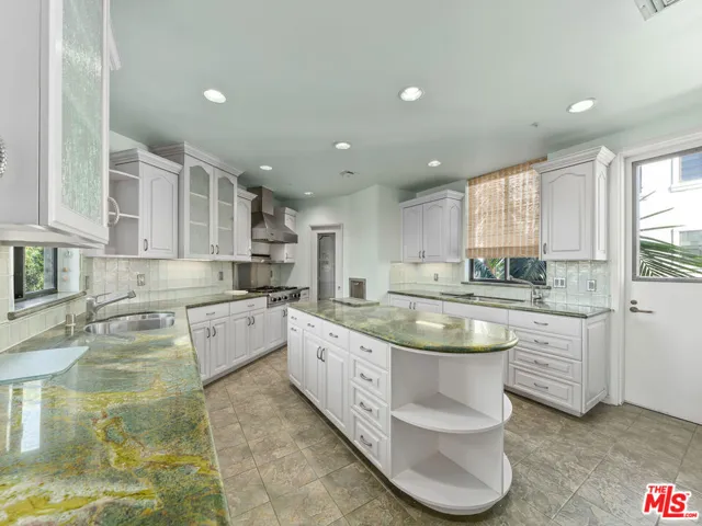 450 N Maple Drive 401, Beverly Hills, California 90210