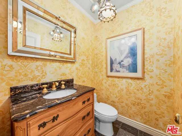 450 N Maple Drive 401, Beverly Hills, California 90210