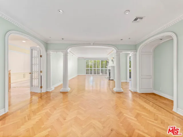450 N Maple Drive 401, Beverly Hills, California 90210