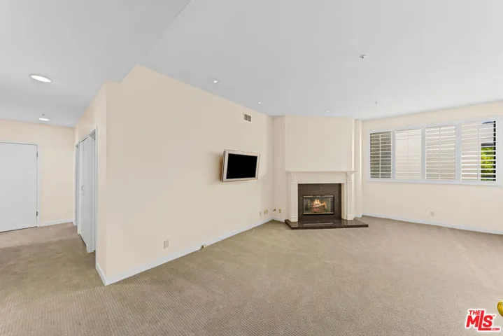 450 N Maple Drive 401, Beverly Hills, California 90210