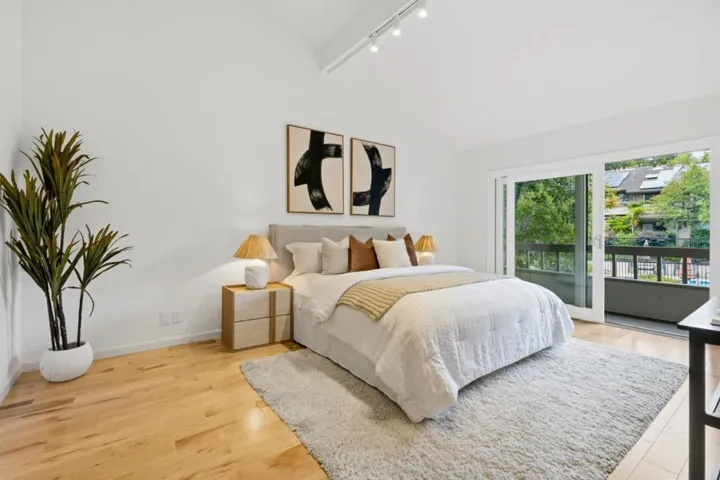 632 Sand Hill Circle, Menlo Park, California 94025