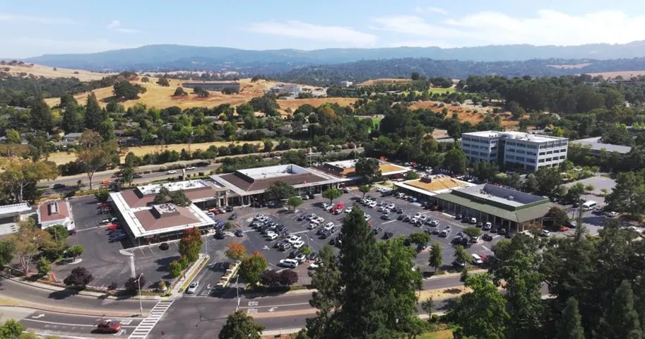 632 Sand Hill Circle, Menlo Park, California 94025