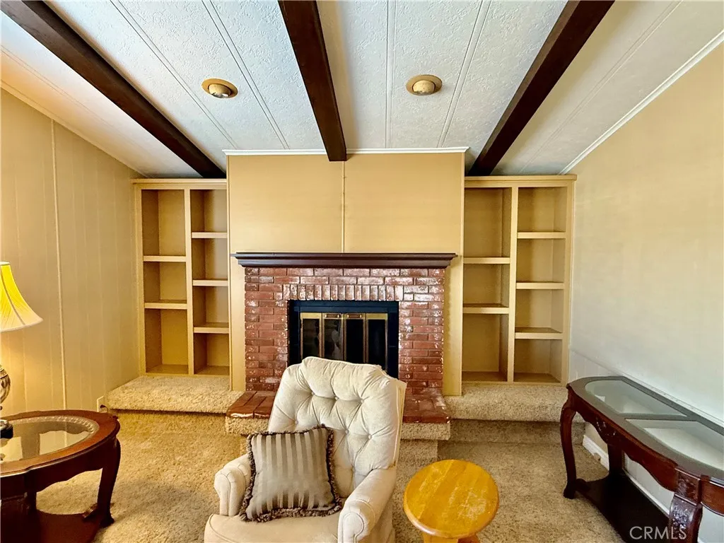Built-in bookcase and display shelves