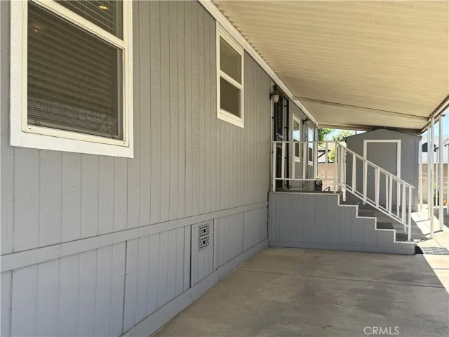 Rear entry with security screen door