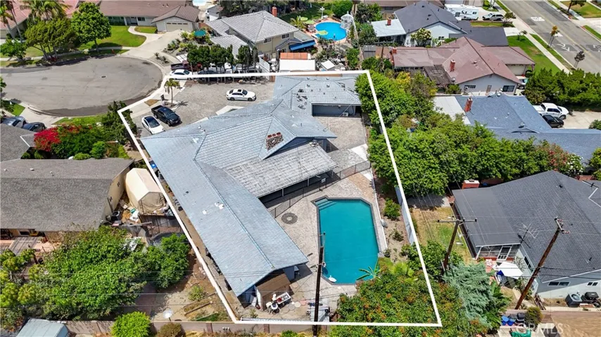 2550 W Rowland Avenue, Anaheim, California 92804