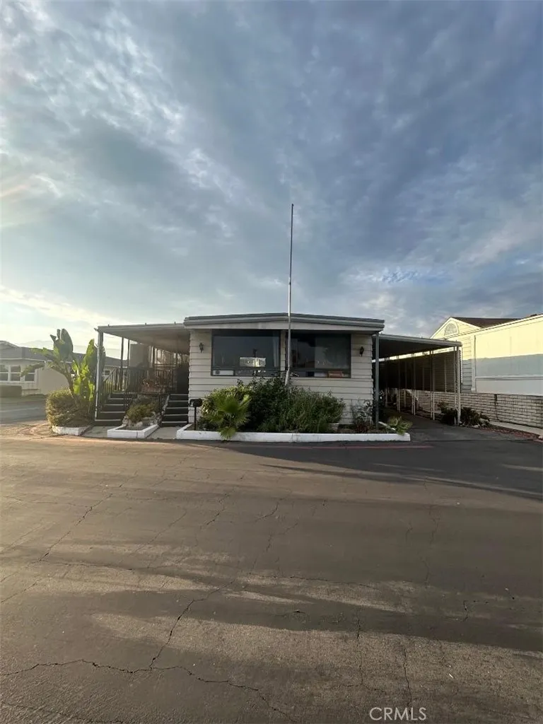 201 Arrow Hwy #1