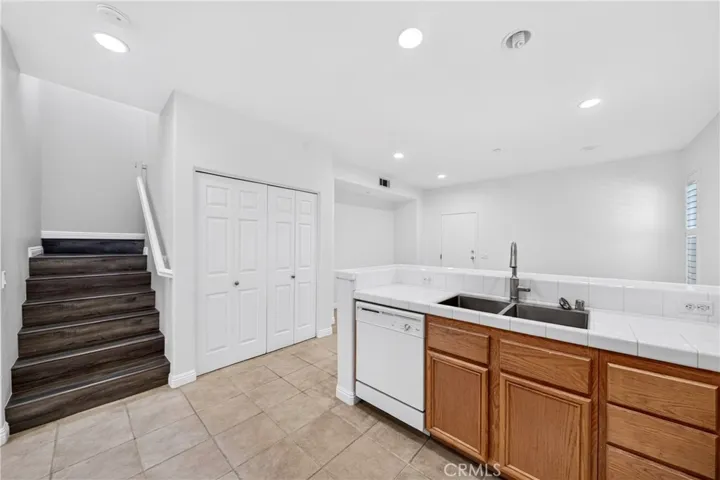 1300 Mcfadden Drive, Fullerton, California 92833