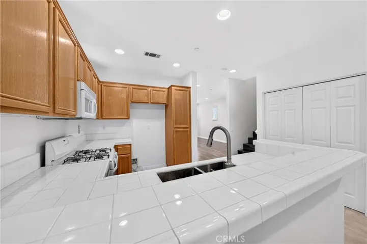 1300 Mcfadden Drive, Fullerton, California 92833