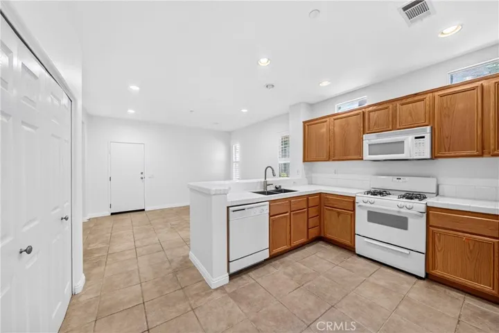 1300 Mcfadden Drive, Fullerton, California 92833