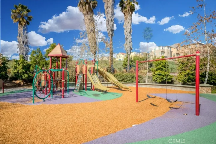 1300 Mcfadden Drive, Fullerton, California 92833