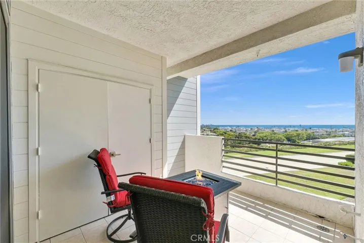 270 Cagney 207, Newport Beach, California 92663