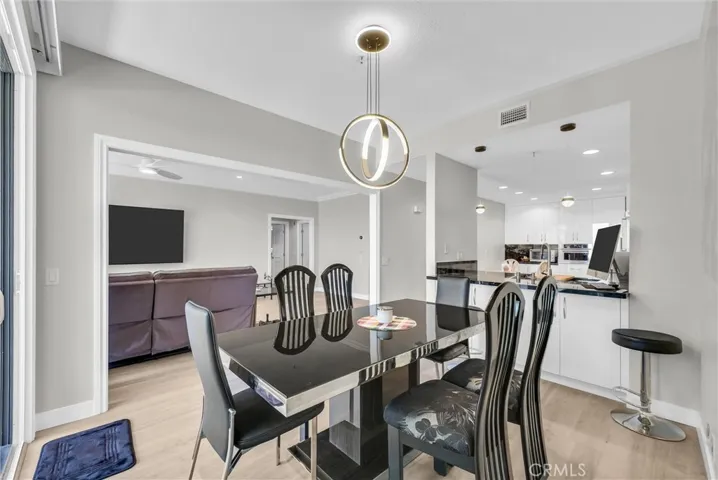 270 Cagney 207, Newport Beach, California 92663