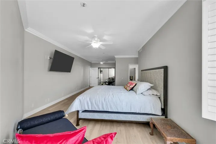 270 Cagney 207, Newport Beach, California 92663