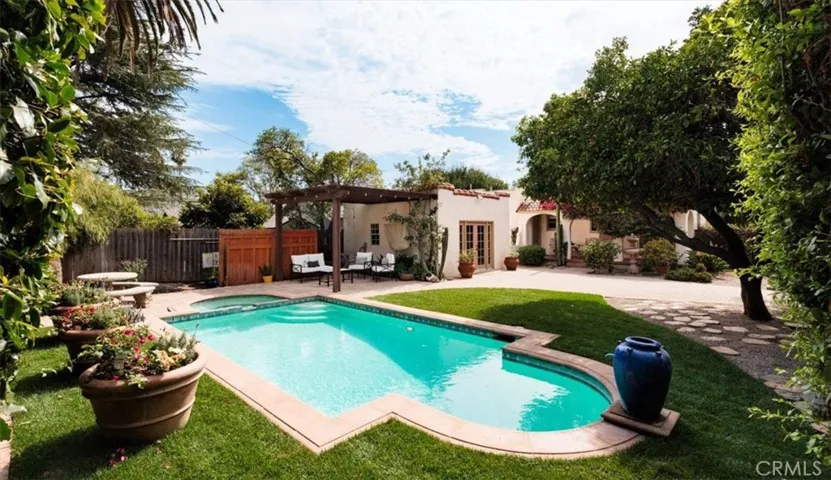 1825 N Ross, Santa Ana, California 92706