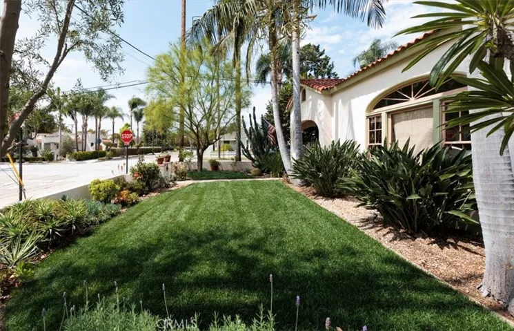 1825 N Ross, Santa Ana, California 92706
