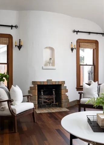 1825 N Ross, Santa Ana, California 92706