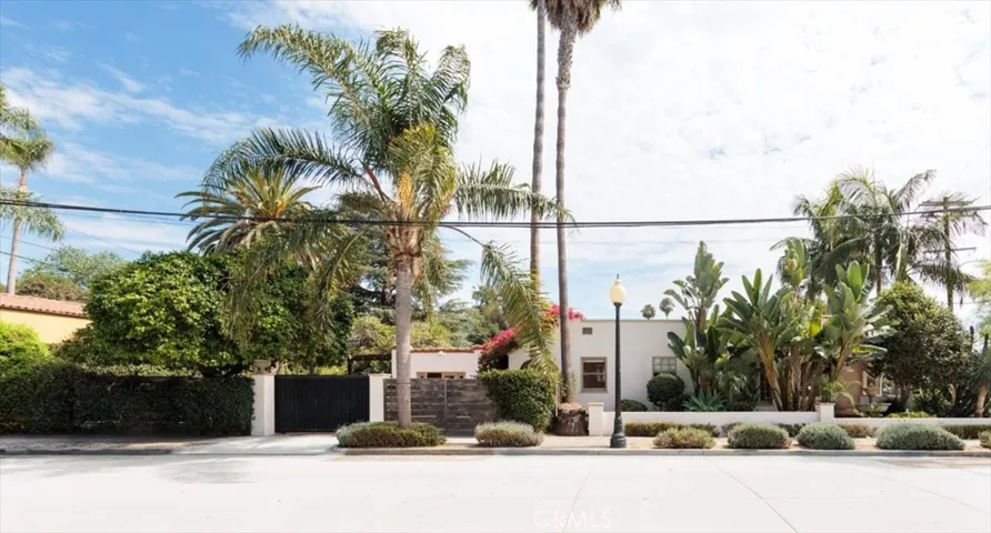 1825 N Ross, Santa Ana, California 92706