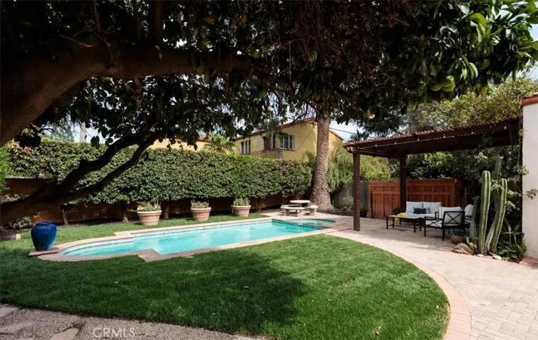 1825 N Ross, Santa Ana, California 92706