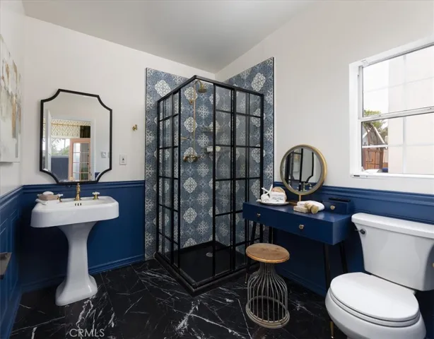 1825 N Ross, Santa Ana, California 92706
