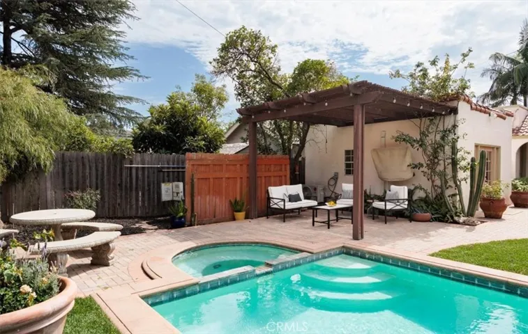 1825 N Ross, Santa Ana, California 92706