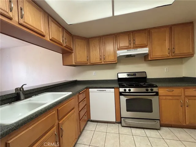 1991 Central Avenue, Highland, California 92346