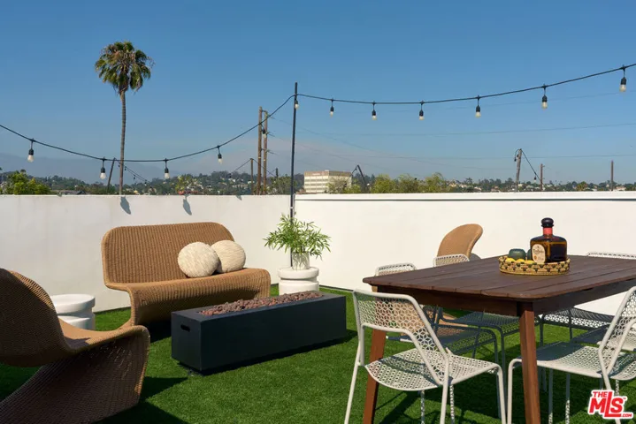 2204 Rosey Way, Los Angeles, California 90026