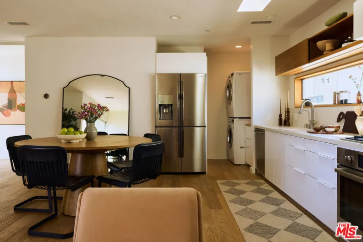 2204 Rosey Way, Los Angeles, California 90026