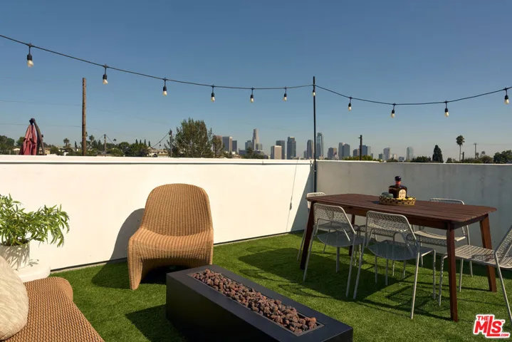 2204 Rosey Way, Los Angeles, California 90026