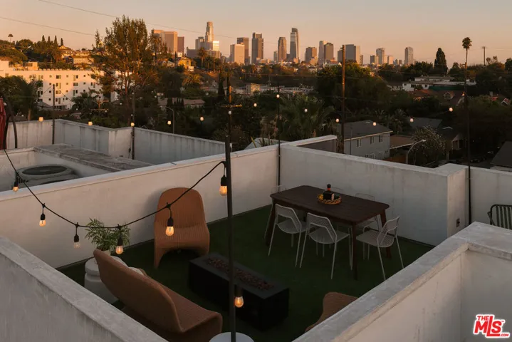 2204 Rosey Way, Los Angeles, California 90026
