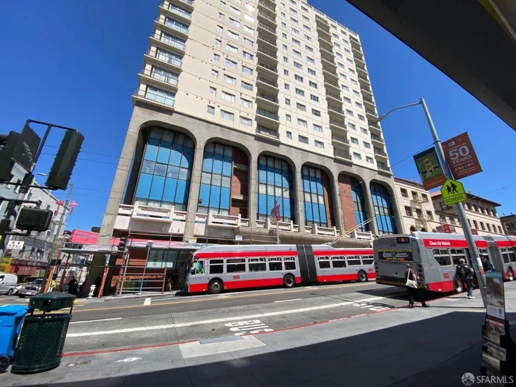 950 Stockton 405