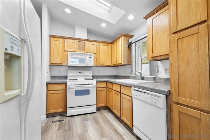 410 S 1st Street, El Cajon, California 92019