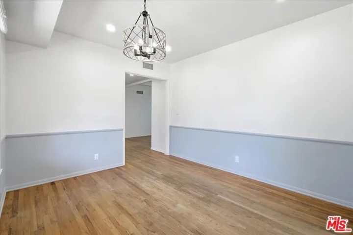 12818 Hatteras Street, Los Angeles, California 91607