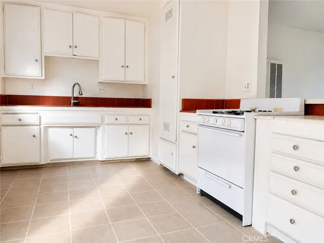 3411 W Orange 1, Anaheim, California 92804