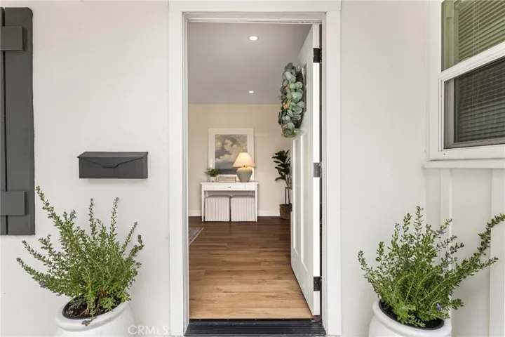944 W Acacia Avenue, Orange, California 92868
